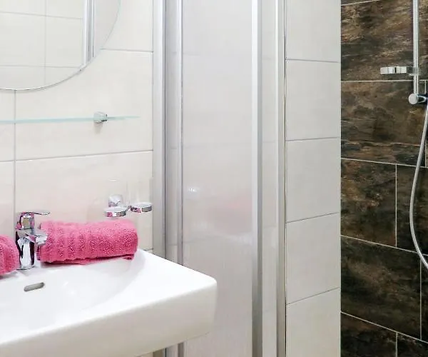 Luxner-6 By Interhome *